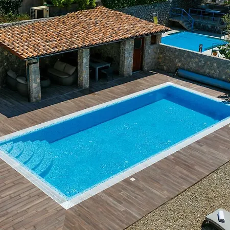 Petra Krk Apartmán *